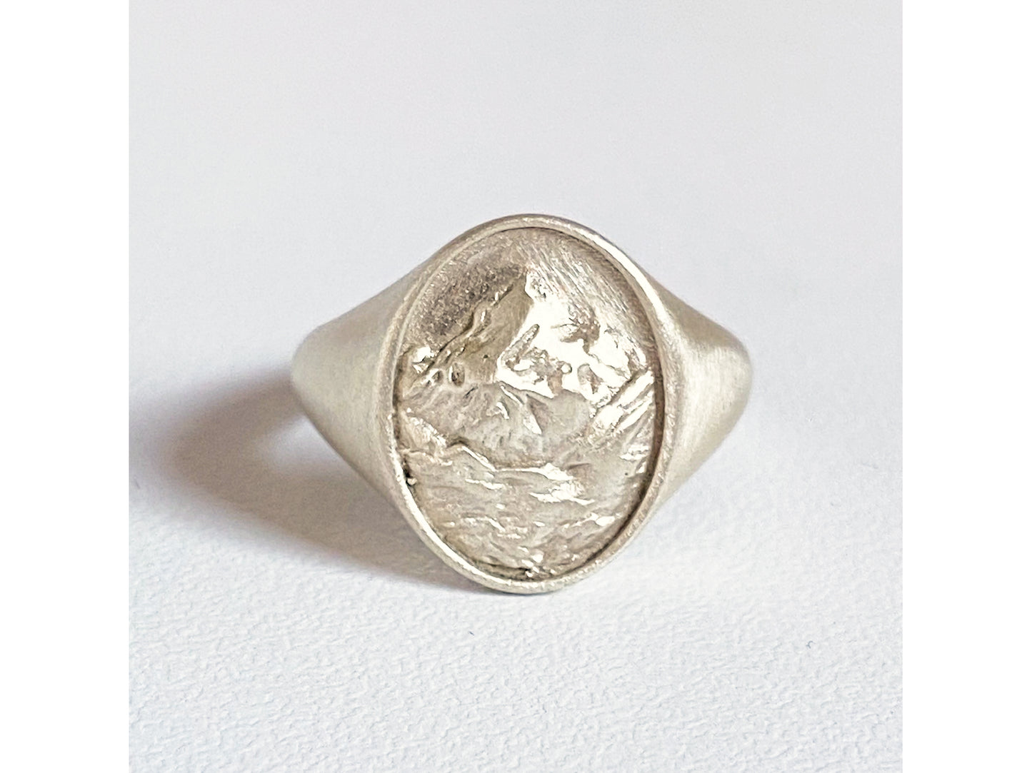 Aoraki signet ring