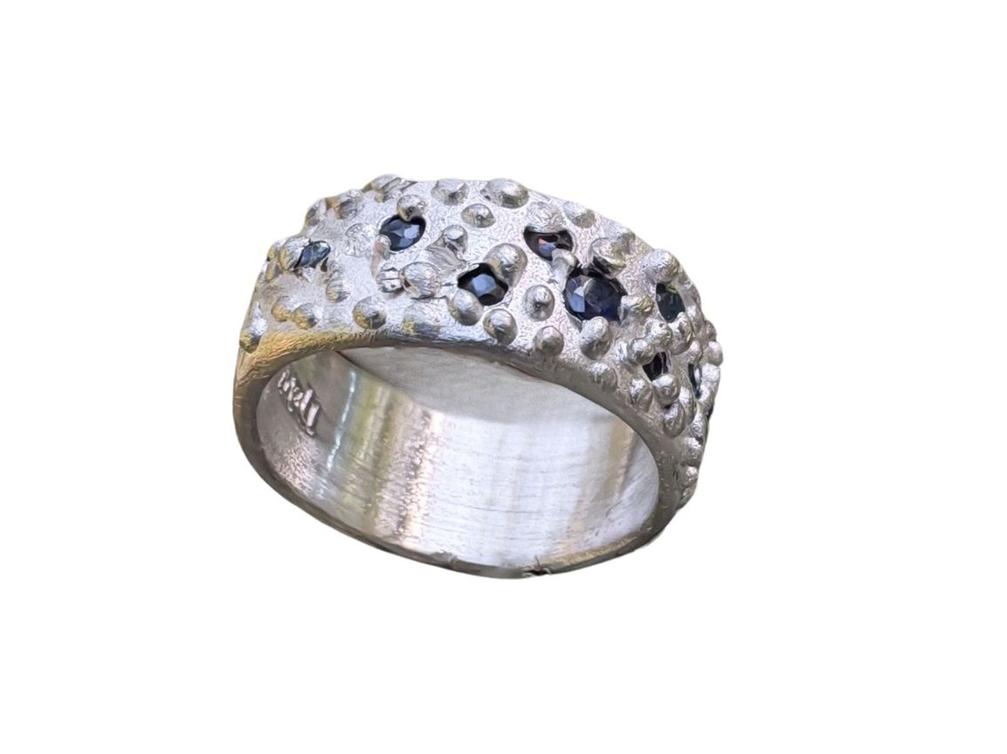 Flow wide band Ring