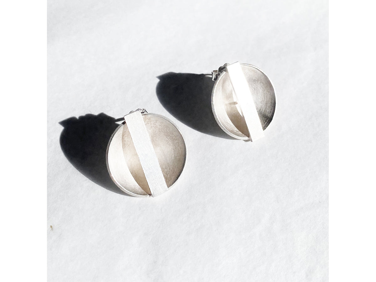 Long-bar bowls studs