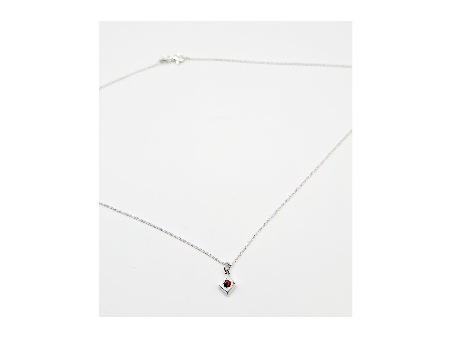 Daisy Cluster Necklace