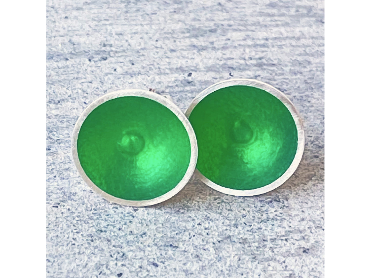 Sterling silver green dish earrings