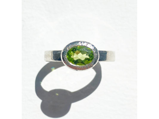 Oval Sterling Silver Bezel Ring - Peridot