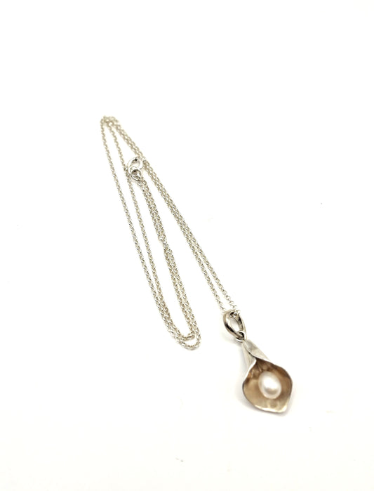 Silver Lily and Pearl Necklace