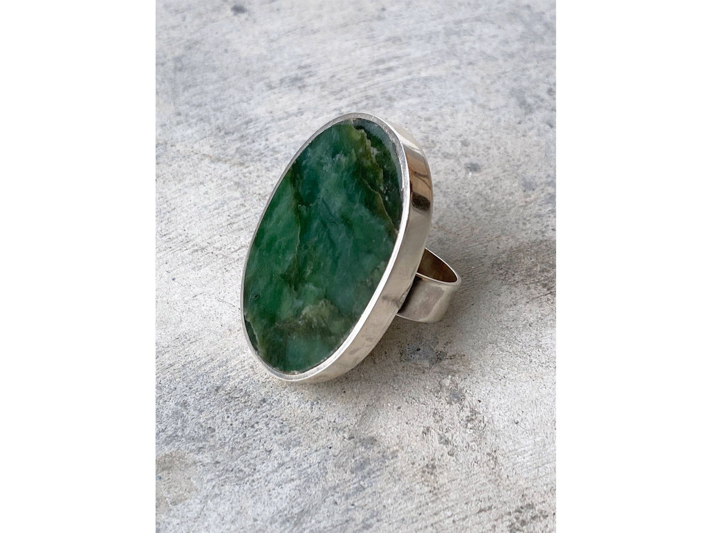 Oval Bright Jade Ring