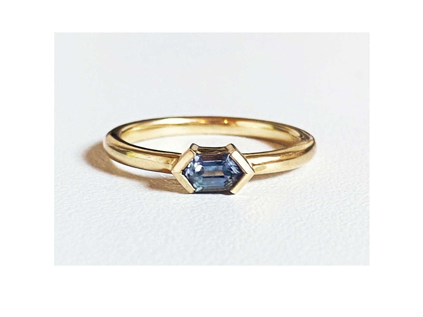 9ct Gold hexangonal Sapphire ring
