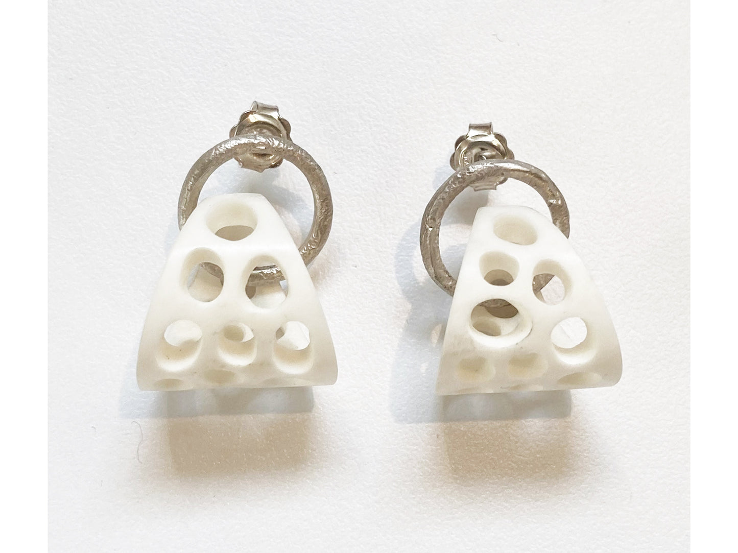 Antler & Stg hoop small studs