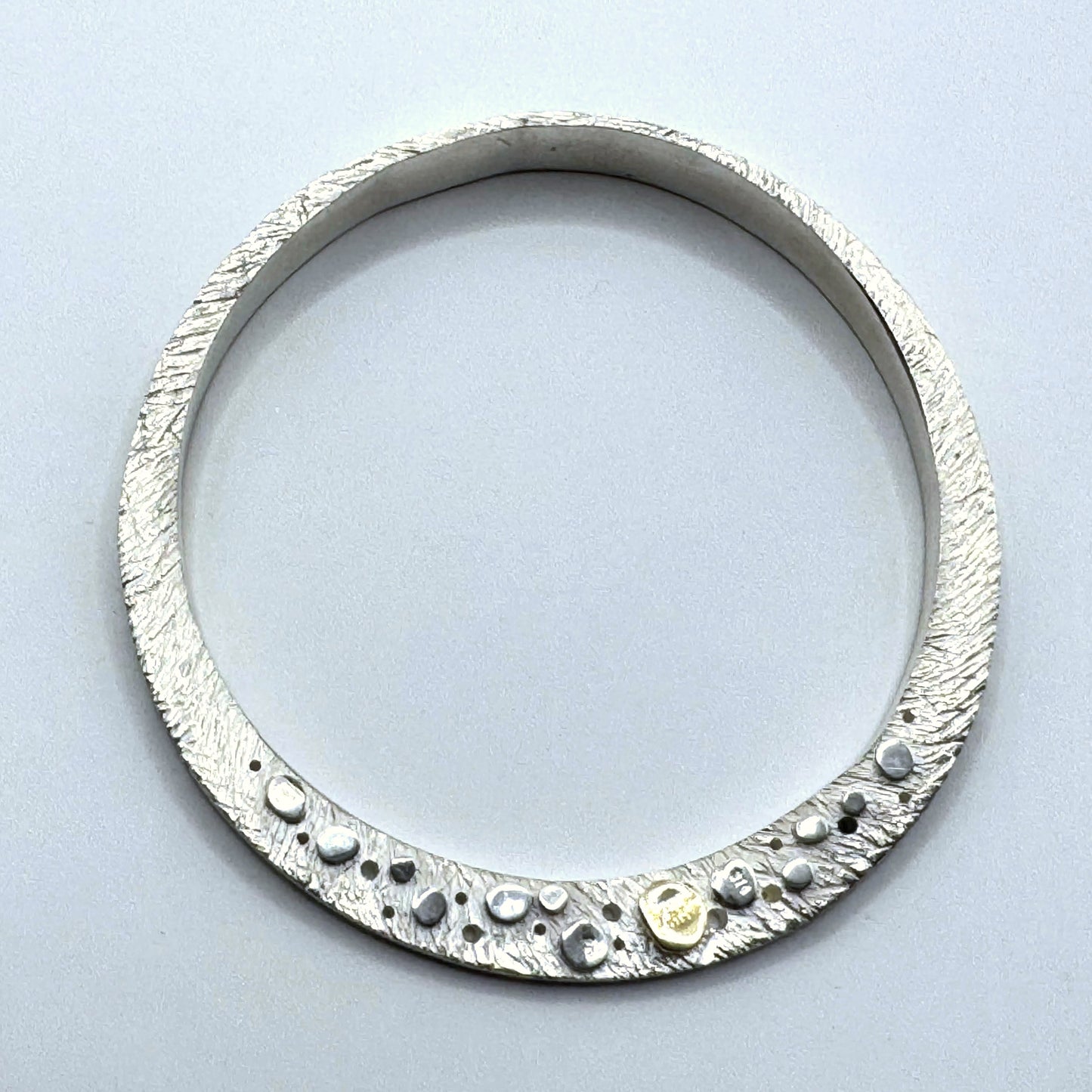 Shifting River Bangle (Size 8.5) - Silver/9ct gold