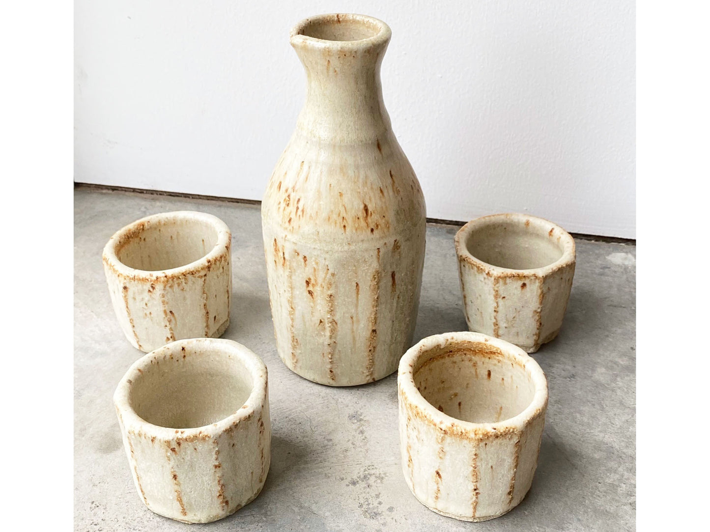 Sake set guinomi