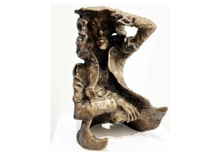 32 VIGILANT
Ashley Smith
Lost wax cast Bronze
260 x 170 x 140mm
Edition 1/1
$3,200