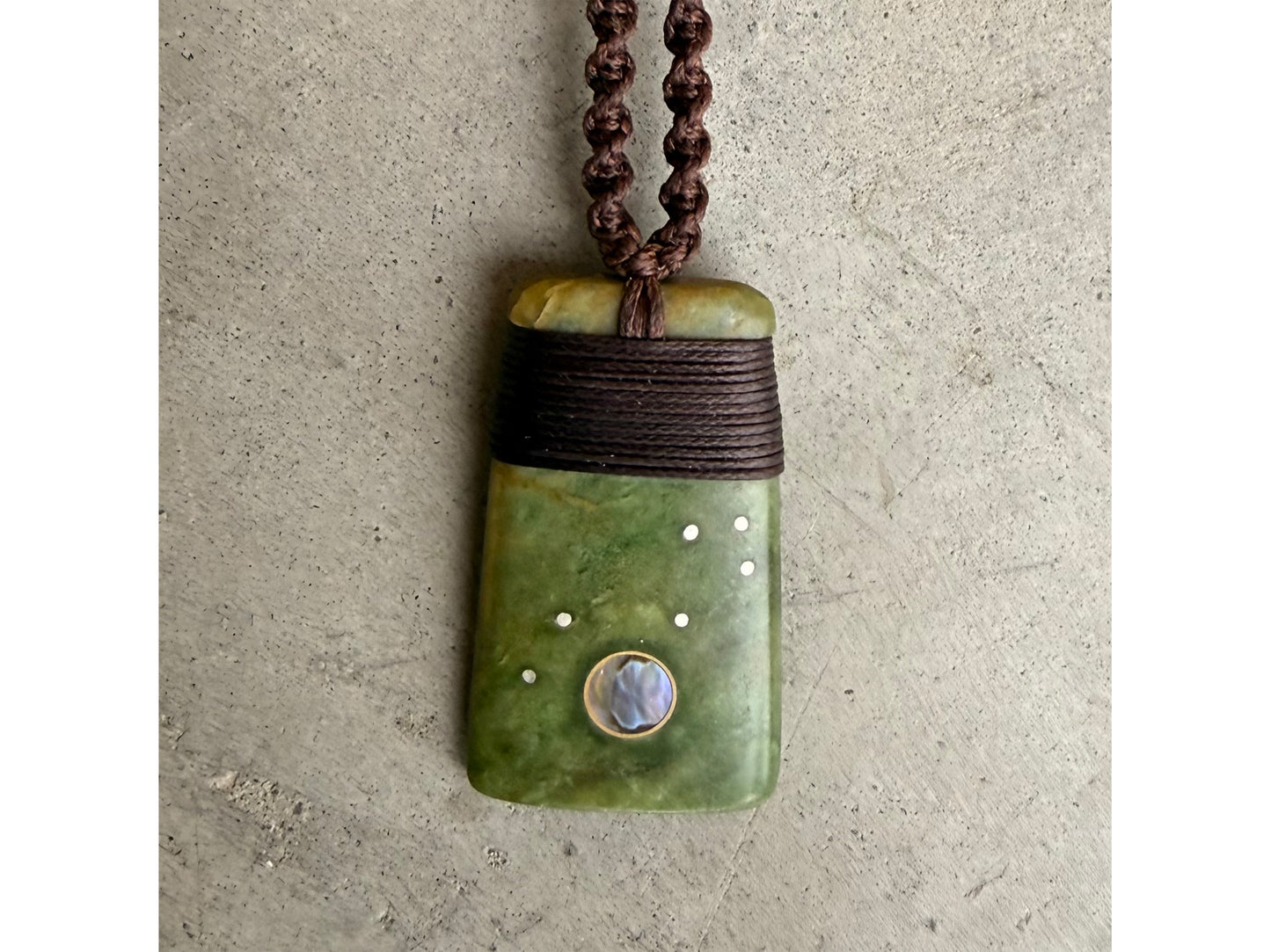 Pounamu hei Toki southern cross and paua