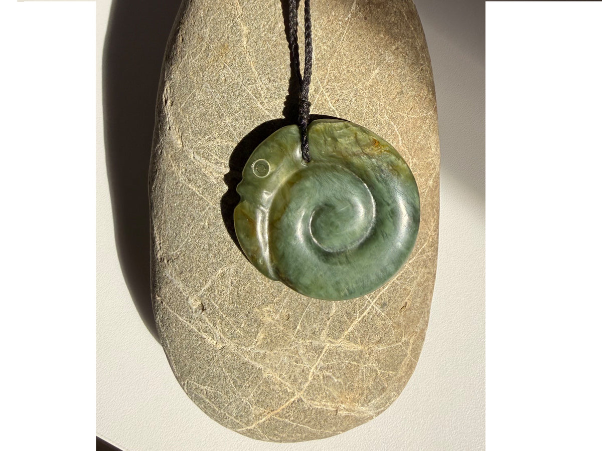 Hei Koropepe Inanga Pounamu Pendant