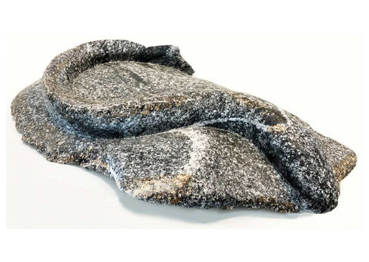 SLEEPING
Dan Summers
Granite
980 x 610 x 150mm
$5,000 20