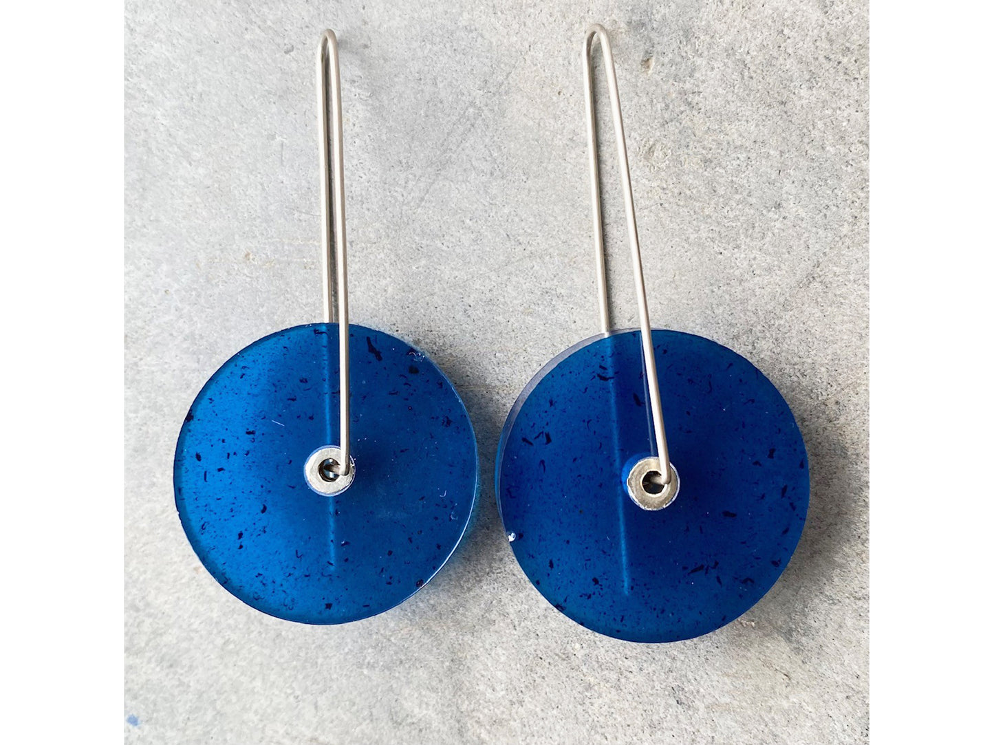 Sterling silver and resin circle earrings -  Blue