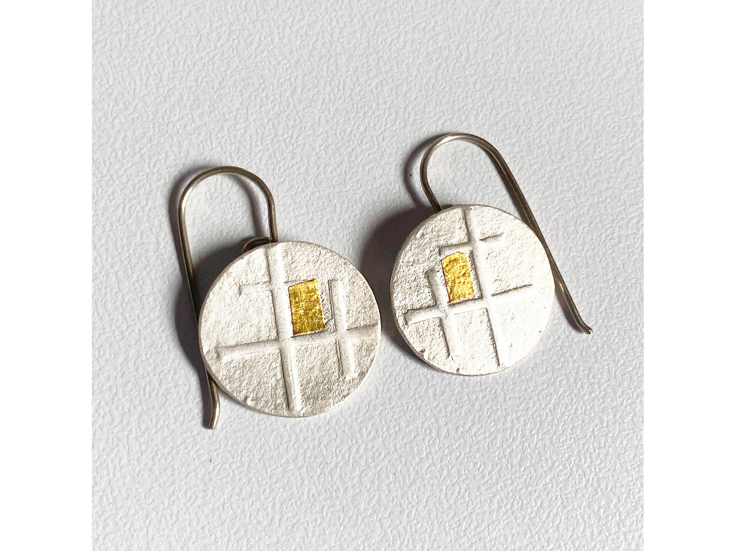 Embossed Circle earrings