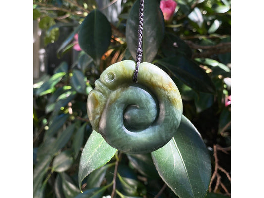 Hei Koropepe Inanga Pounamu Pendant