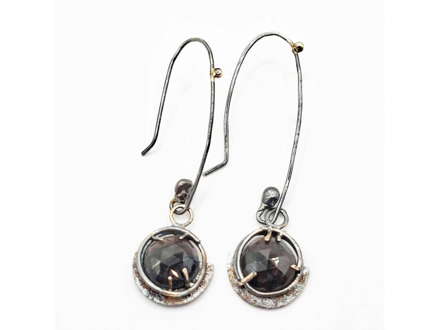 Rosecut Sapphires earrings