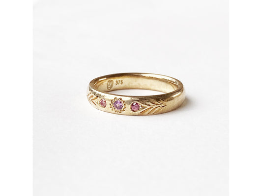 Rosebud Ring - 9ct gold + sapphires