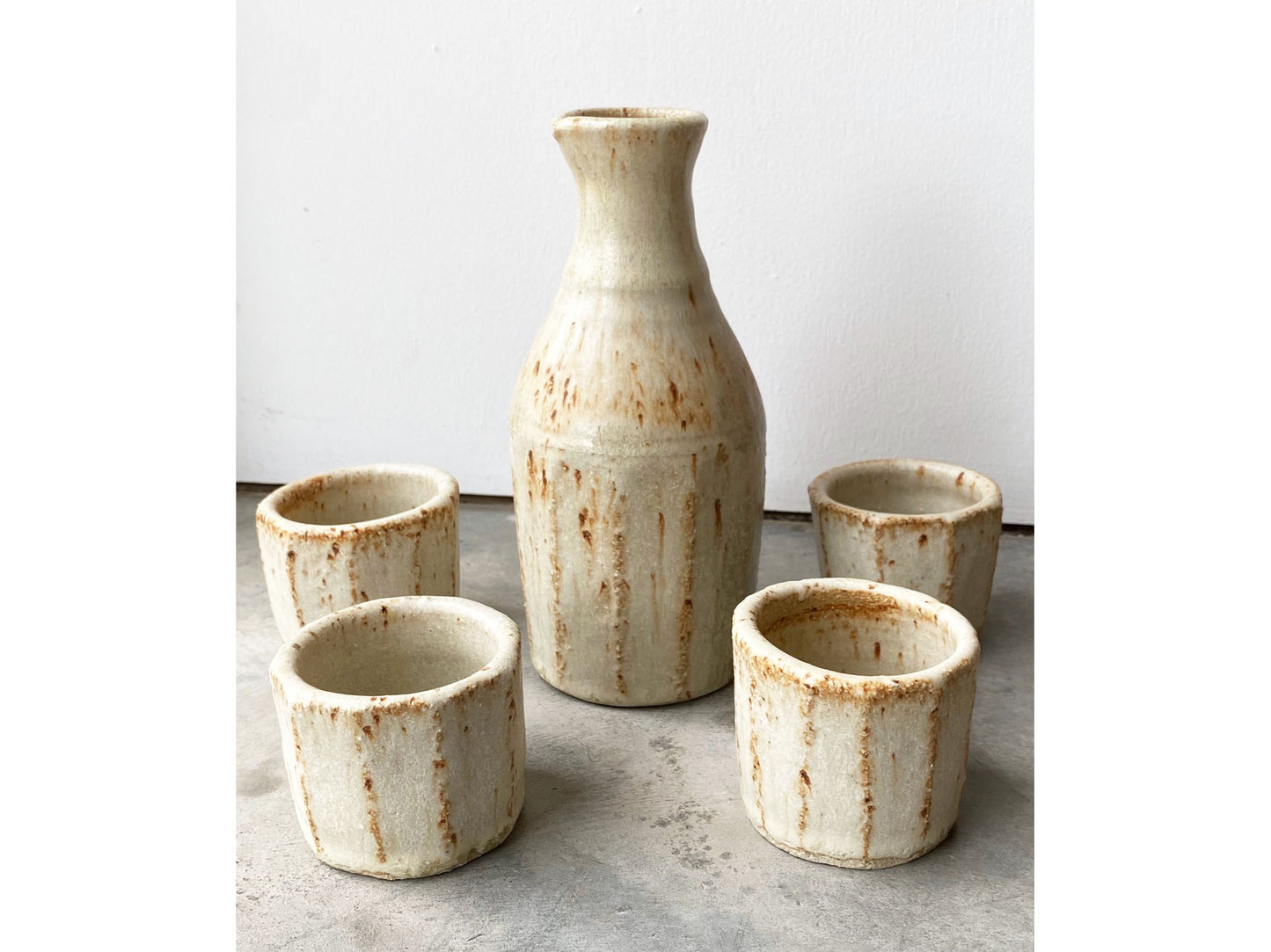 Sake set guinomi