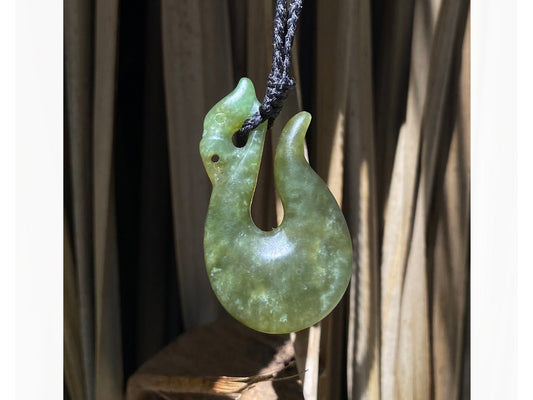 Hei Manaia Kawakawa Pounamu Pendant