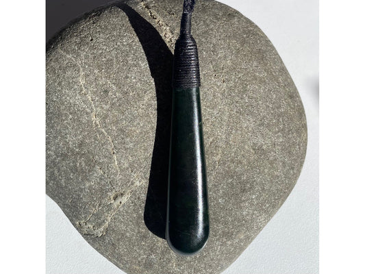 Hei Roimata Kawakawa Pounamu Pendant