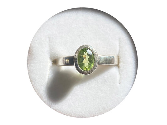 Oval Sterling Silver Bezel Ring - Peridot